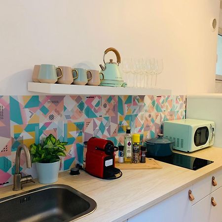Cosy Studio Design With Modern Bathroom Vaureal Eksteriør bilde